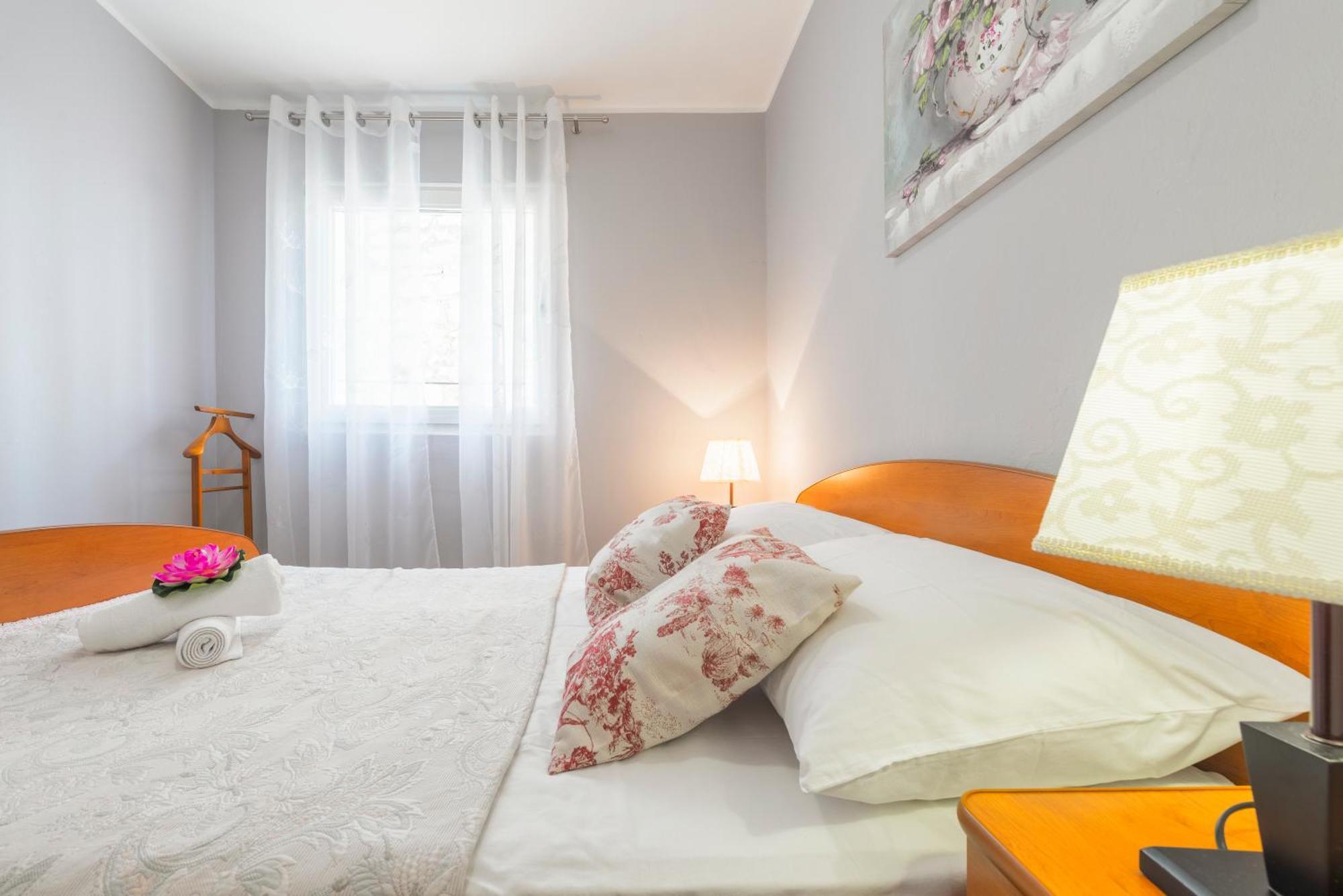 Apartments Roma Baška Voda Esterno foto